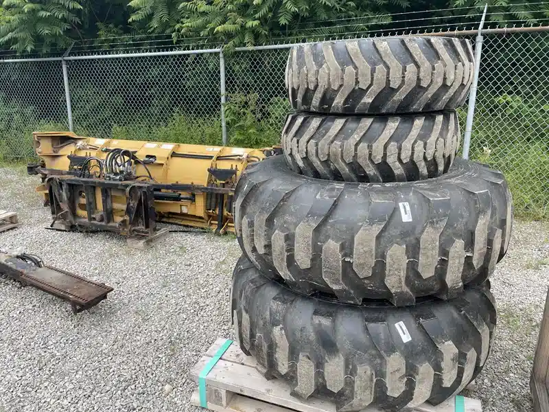 Gallery image 1 for New 2024 Yanmar R4 Tires
