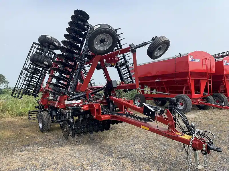 Gallery image 2 for New 2024 Case IH VT435-25 Vertical Tillage