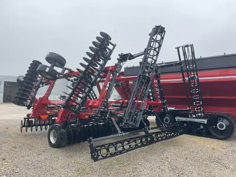 Gallery image 2 for New 2024 Case IH VT435-30 Vertical Tillage