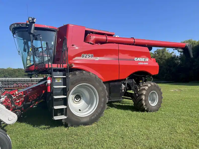Gallery image 2 for Used 2023 Case IH 8250 Combine