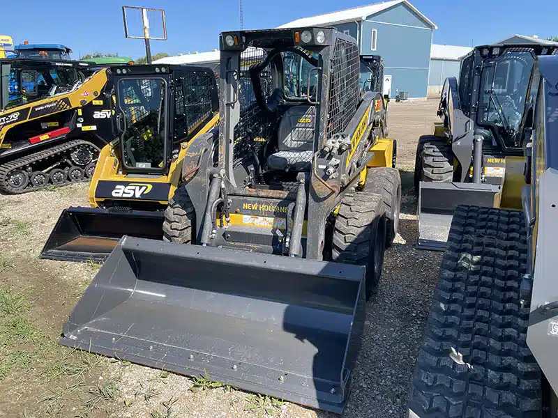 Gallery image 2 for Used 2021 New Holland L318 Skid Steer