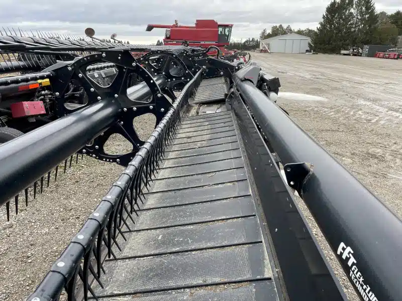 Gallery image 2 for Used 2021 MacDon FD75 Header - Flex Draper