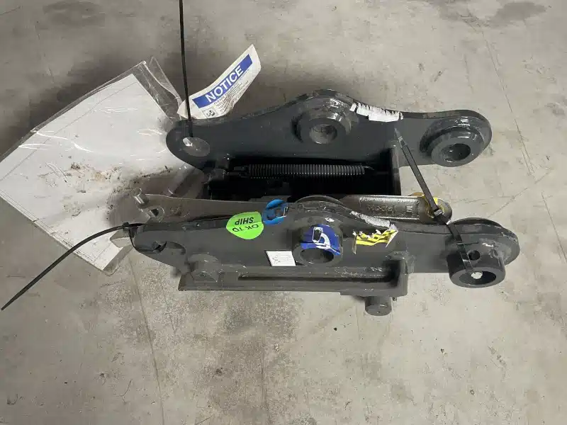 Gallery image 2 for New 2023 Case MANUAL COUPL Attachment