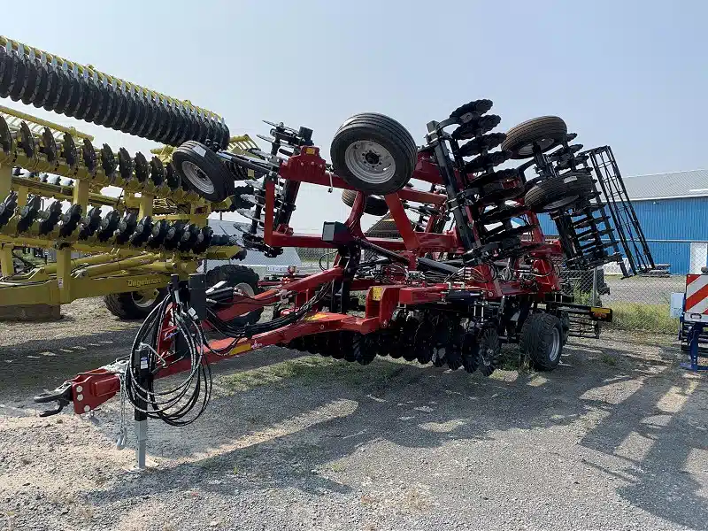 Gallery image 2 for New 2024 Case IH VT-FLEX 435 Vertical Tillage