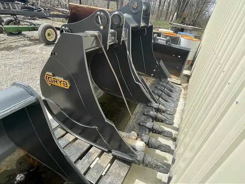 Gallery image 1 for New 2021 GRYB 36" DIG Attachment