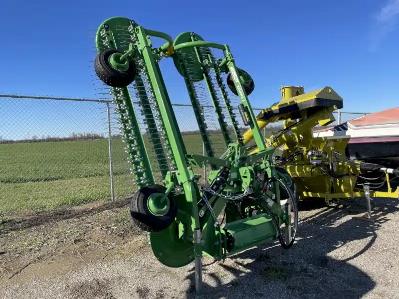 Gallery image 1 for New 2024 Samasz TWIST 600P Rake