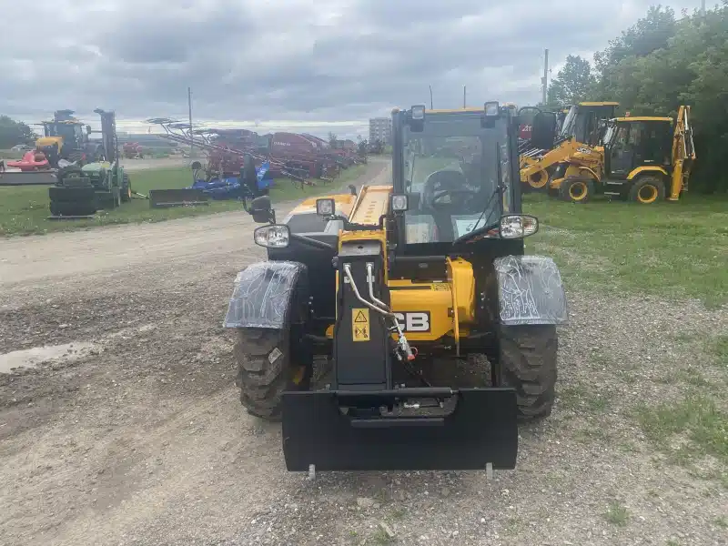 Gallery image 2 for New 2024 JCB 525-60 TeleHandler