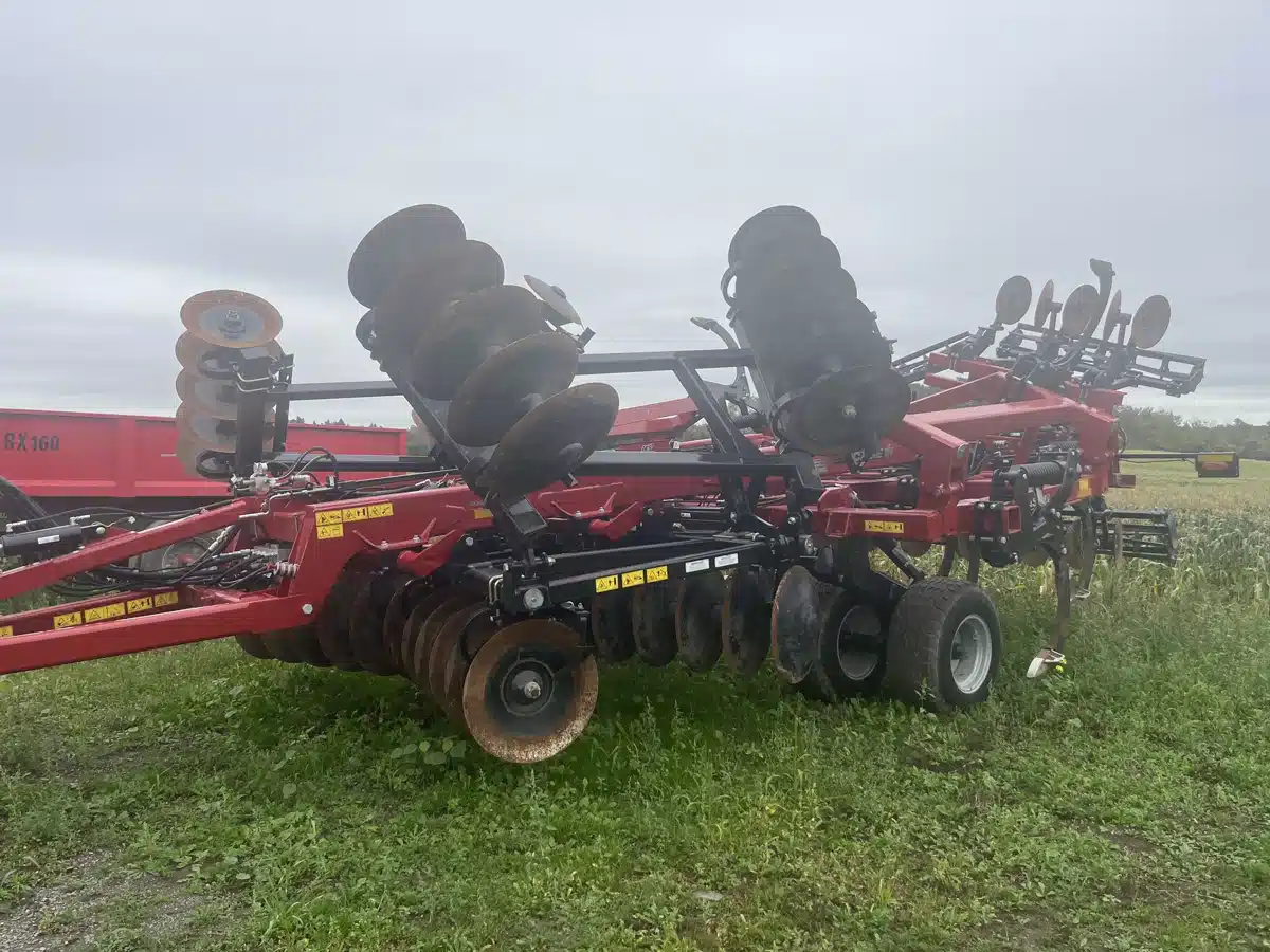 Gallery image 2 for Used 2023 Case IH ECOLO-TIGER 875 Disc Ripper