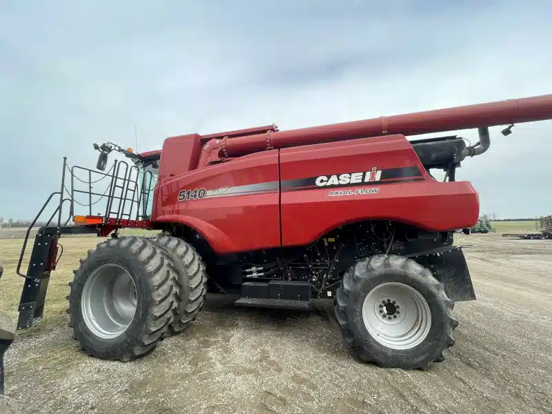 Gallery image 2 for Used 2014 Case IH 5140 Combine