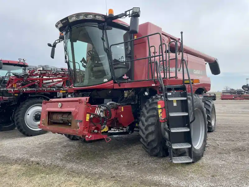 Gallery image 1 for Used 2014 Case IH 5140 Combine