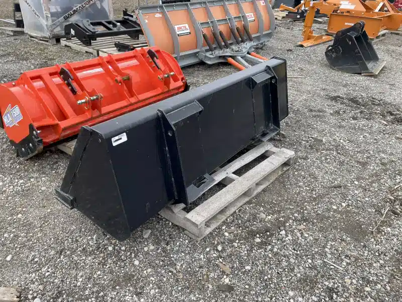 Gallery image 2 for New 2022 Yanmar 72" Bucket