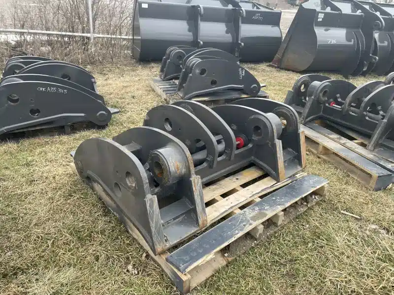 Gallery image 2 for New 2024 Case 821G COUPLER Attachment