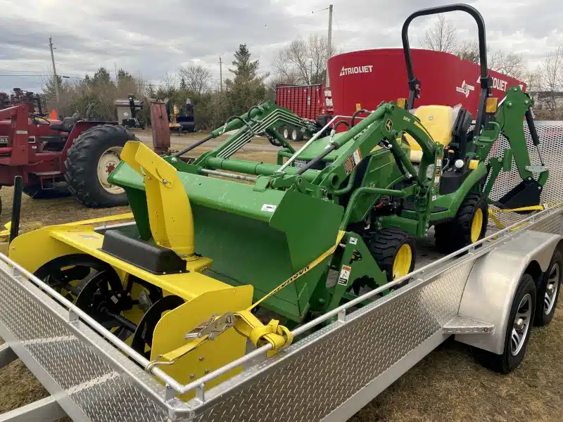 Gallery image 2 for Used 2023 John Deere 1025R Tractor