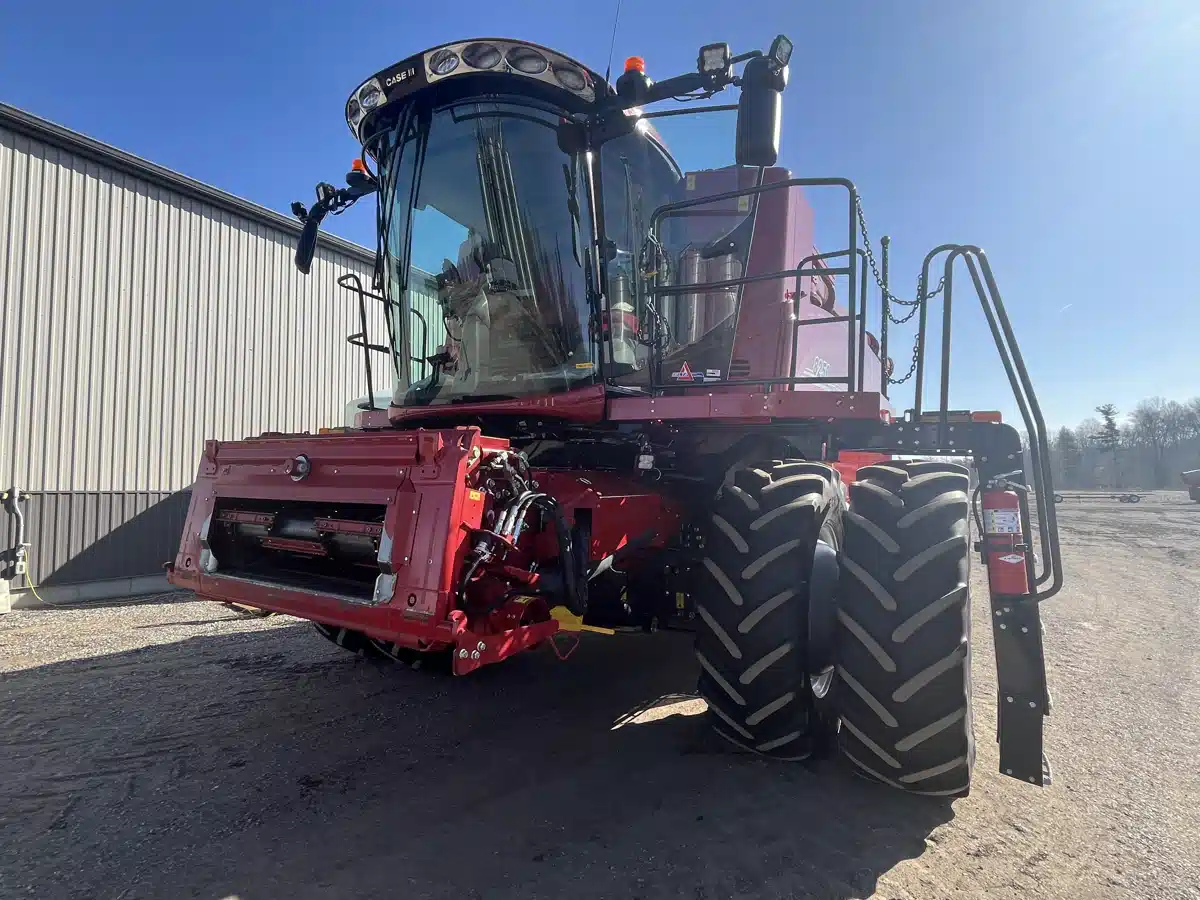 Gallery image 2 for Used 2023 Case IH 8250 Combine