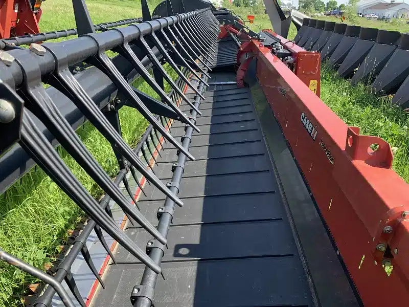 Gallery image 2 for Used 2014 Case IH 3162 Header - Draper