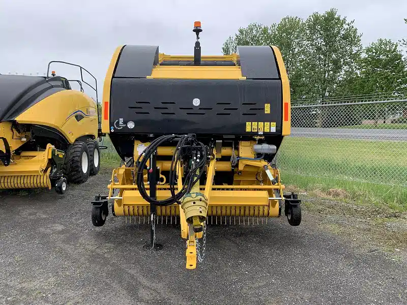 Gallery image 2 for 2025 New Holland PRO-BELT_450 Round Baler