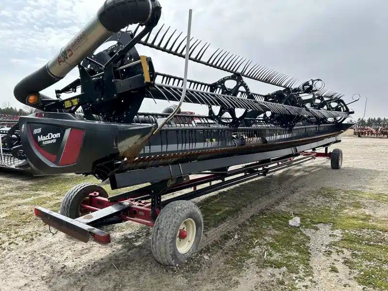 Gallery image 1 for Used 2019 MacDon FD135 Header - Draper