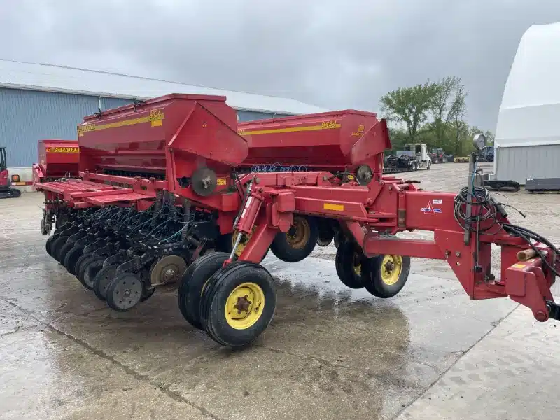 Gallery image 2 for Used 2008 Sunflower 9434 Drill