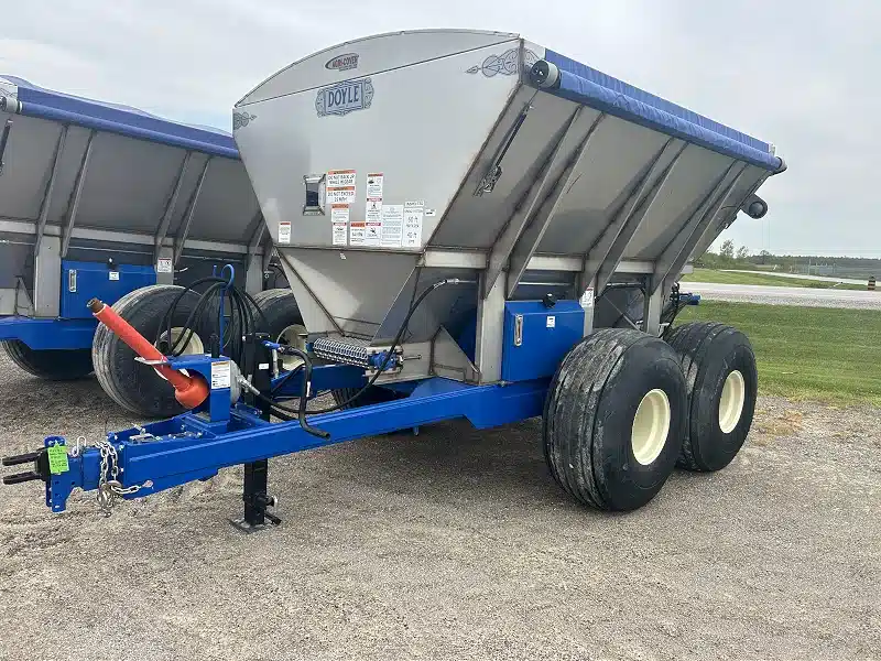 New 2025 Doyle 8-TON COMBO Spreader - Fertilizer