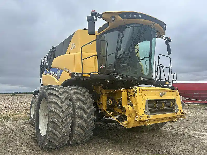 Gallery image 2 for Used 2021 New Holland CR8.90 Combine