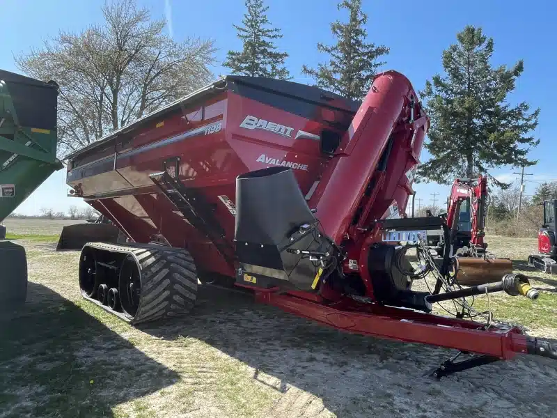 Gallery image 1 for New 2025 Brent 1198 Grain Cart