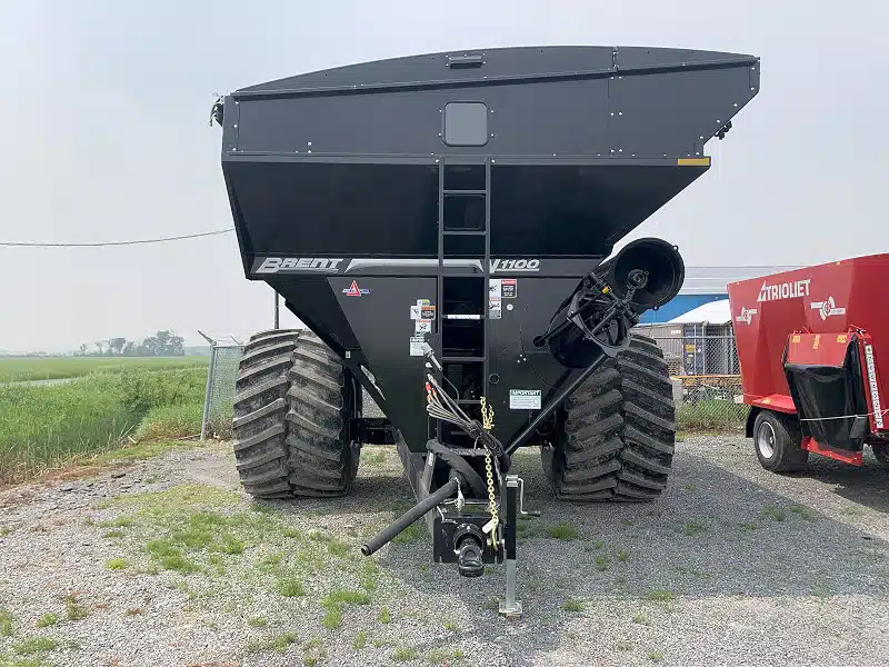 Gallery image 2 for New 2025 Brent V1100 Grain Cart