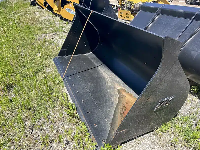 Gallery image 2 for New 2023 Yanmar 83" Bucket