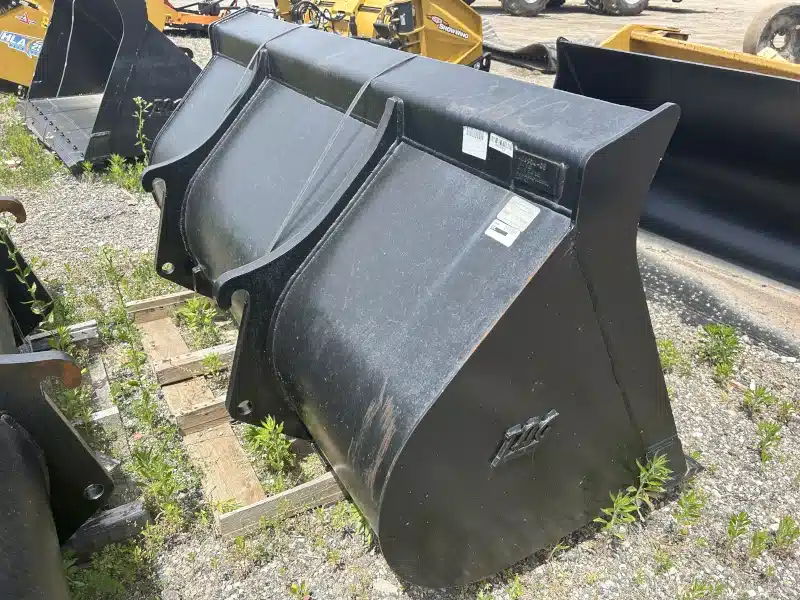 Gallery image 2 for New 2023 Yanmar 83" Bucket