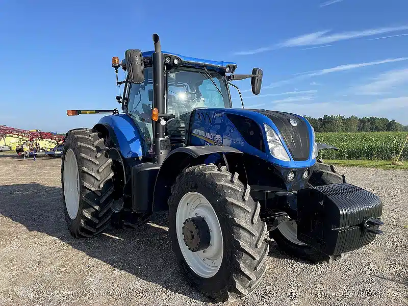 Gallery image 1 for Used 2020 New Holland T7.230 Tractor