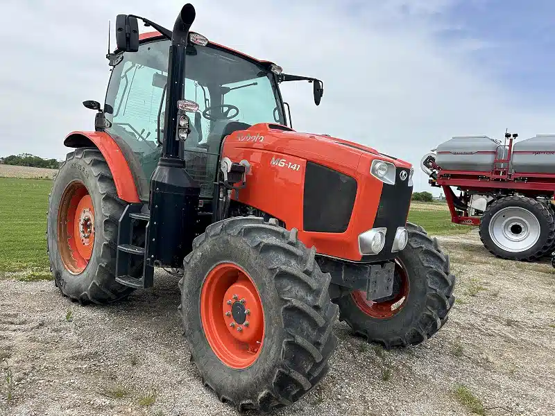 Gallery image 2 for Used 2022 Kubota M6-141 Tractor