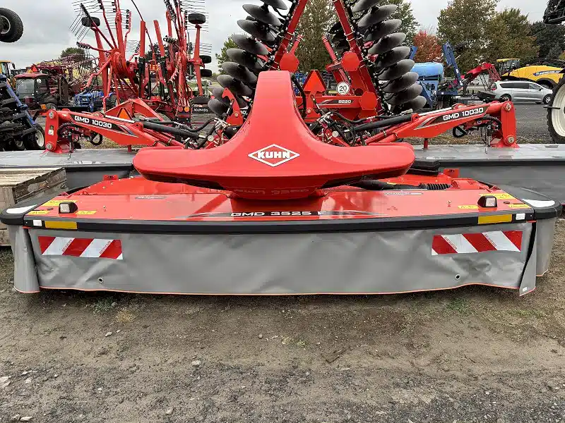 Gallery image 2 for New 2025 Kuhn GMD3525 F Disc Mower