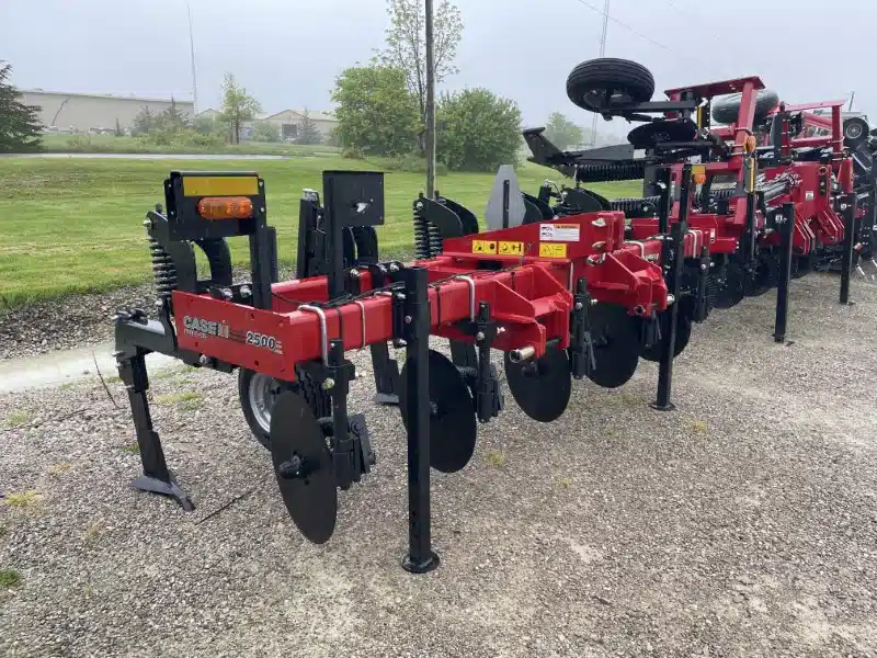 Gallery image 1 for New 2025 Case IH ET2500 Subsoiler