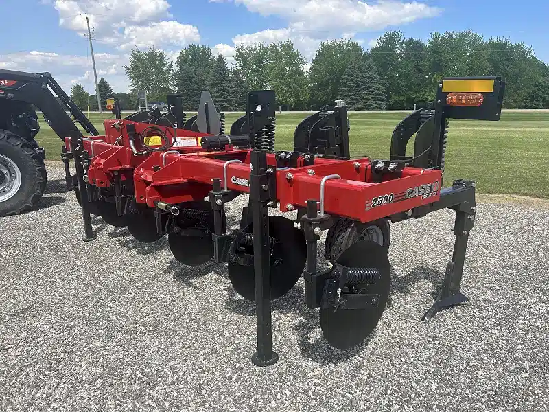 Gallery image 1 for New 2025 Case IH ET2500 Subsoiler