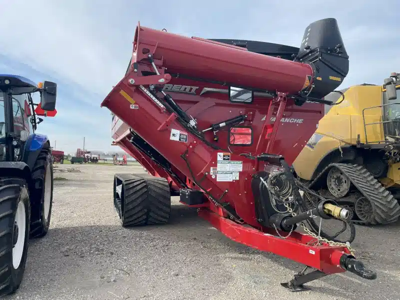 Gallery image 2 for New 2025 Brent 1598 Grain Cart