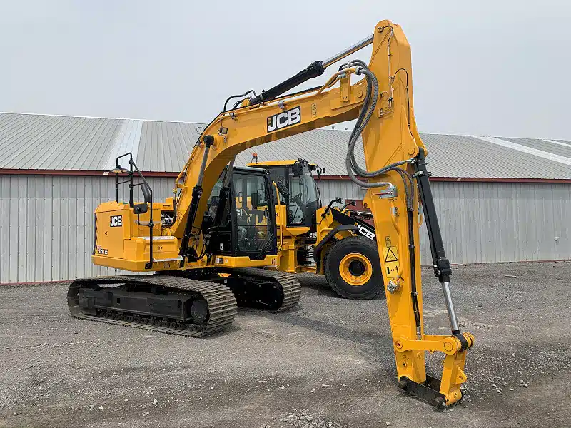 Gallery image 2 for New 2025 JCB 131X Excavator