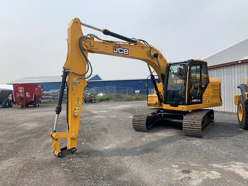 Gallery image 1 for New 2025 JCB 131X Excavator