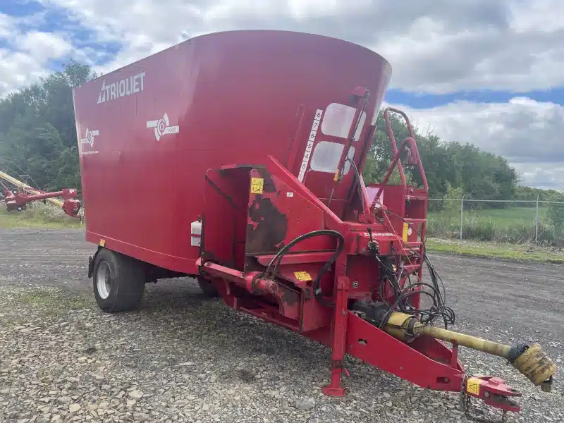 Gallery image 1 for Used 2015 Trioliet 2-2400 VLHC Mix Mill