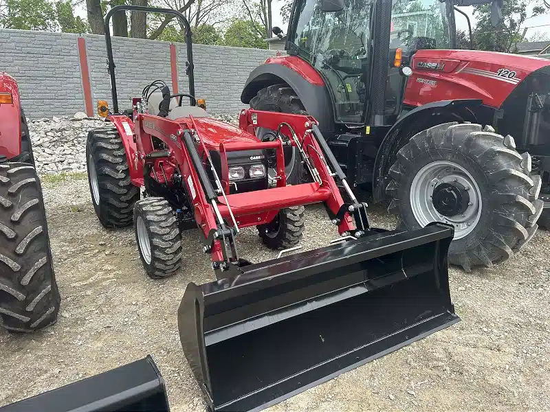 Gallery image 2 for New 2025 Case IH Farmall 25A Tractor