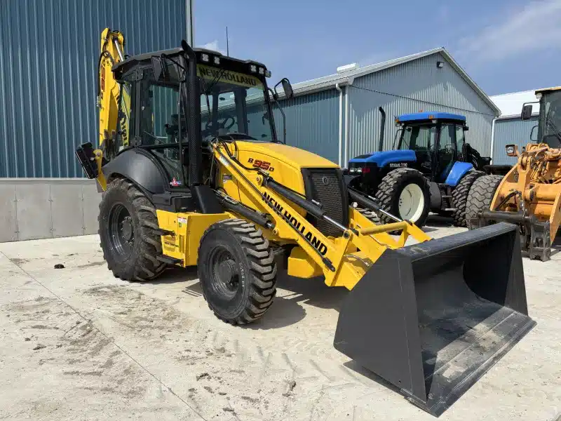 Gallery image 2 for 2025 New Holland B95D SLA CP Backhoe