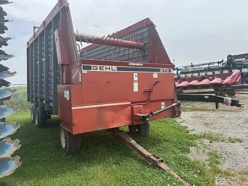 Gallery image 2 for Used 1998 Gehl BU970-18 Forage Box