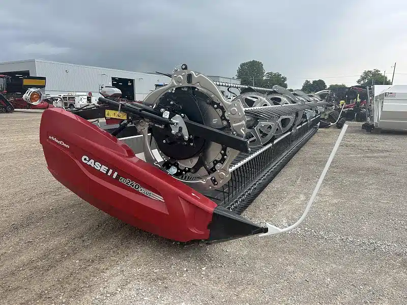 Gallery image 2 for New 2025 MacDon FD240 Header - Draper