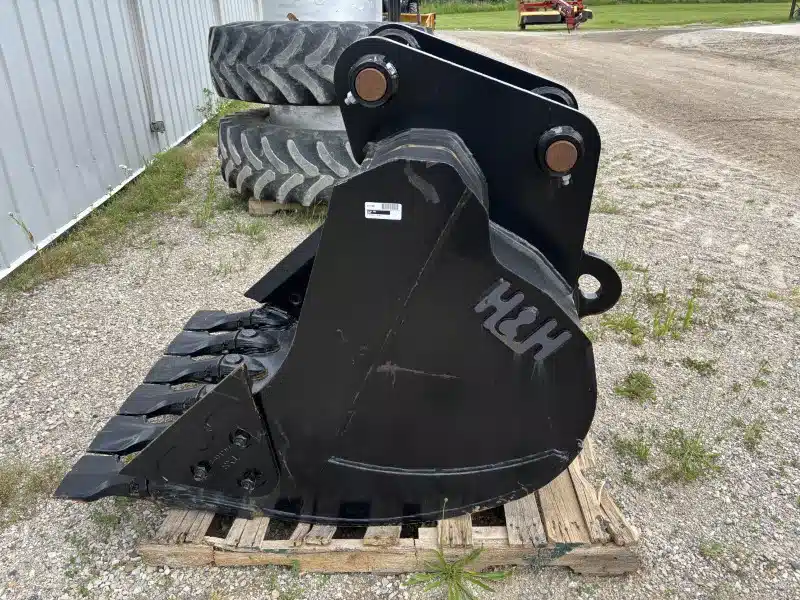 Gallery image 2 for Used 2022 H&H Manufacturing 36" DIG Attachment