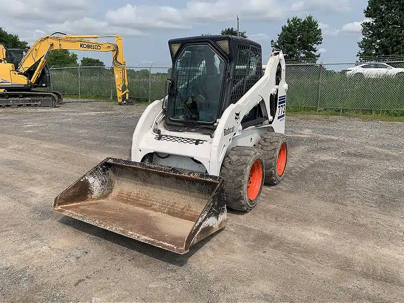 Gallery image 1 for Used 2000 Bobcat 773 Skid Steer