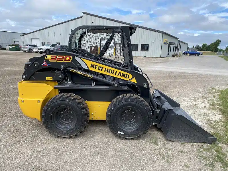Gallery image 1 for New 2025 New Holland L320 RG-NA Skid Steer