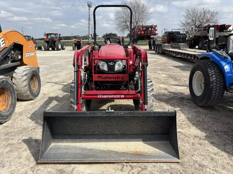 Gallery image 2 for Used 2020 Mahindra 2638 Tractor