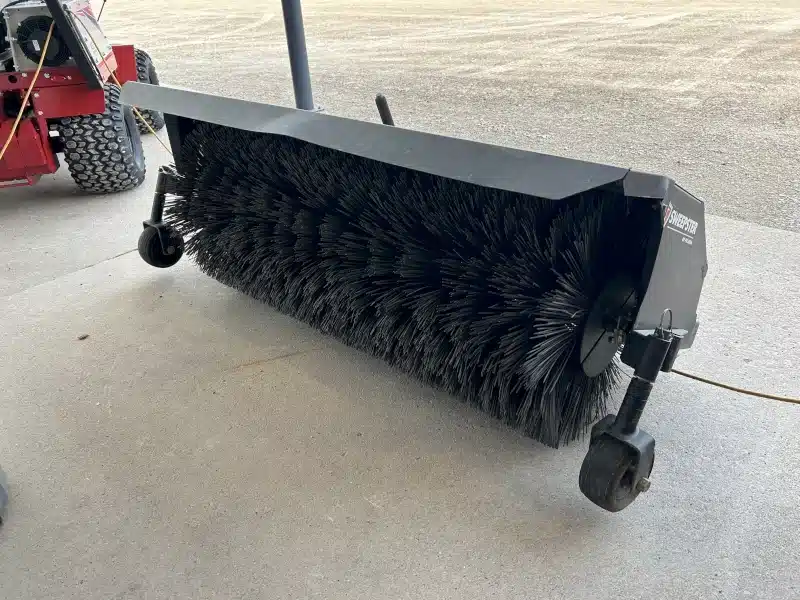 Gallery image 2 for Used 2018 Unspecified M24P5FMOR Sweeper