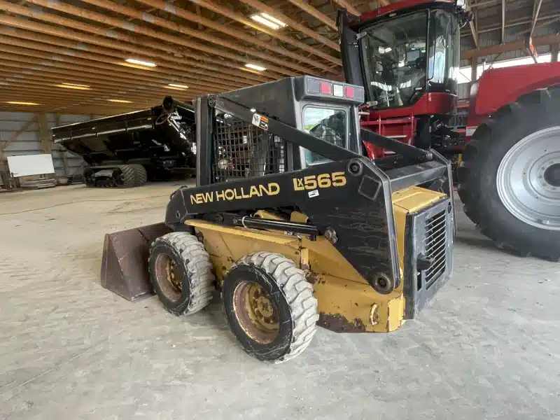 Gallery image 2 for Used 1999 New Holland LX565 Skid Steer