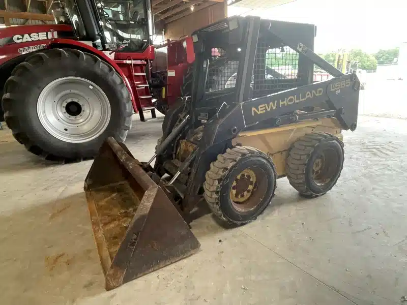 Gallery image 1 for Used 1999 New Holland LX565 Skid Steer