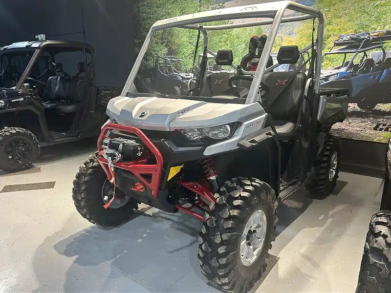 Gallery image 2 for New 2025 Can-Am 8YSC Utility Vehicle