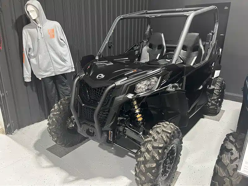 Gallery image 2 for New 2025 Can-Am 9GSB Utility Vehicle